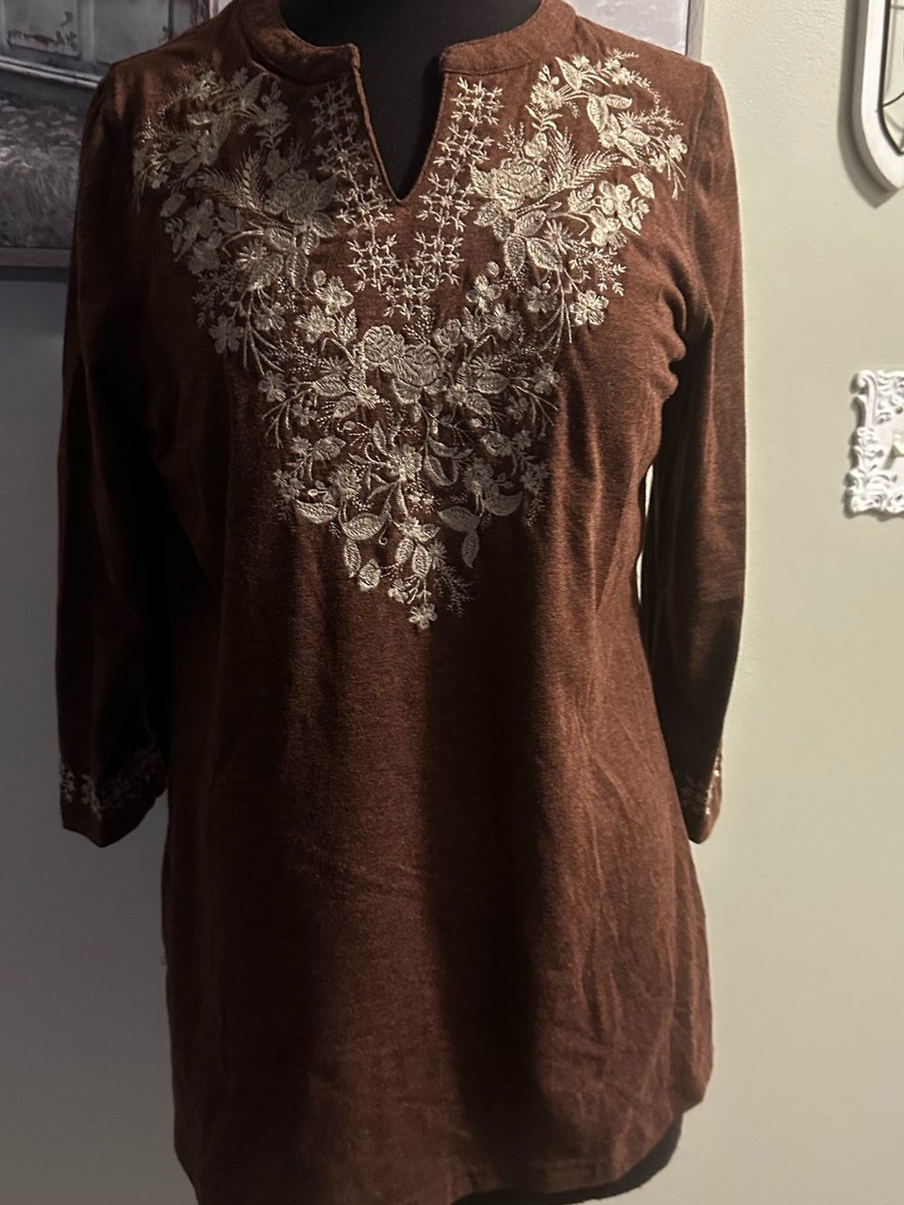 paparazzi Brown Tunic with Cream Floral Embroidery